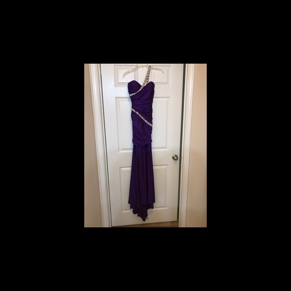 Prom dress - Picture 3 of 5